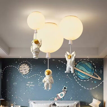3D RESIN ASTRONAUT LAMPS Scandinavian Creative Bedroom Ceiling Light Modern Astronaut Planet Cartoon Light For Kids Room 