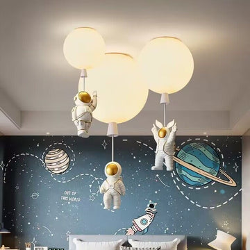 3D RESIN ASTRONAUT LAMPS Scandinavian Creative Bedroom Ceiling Light Modern Astronaut Planet Cartoon Light For Kids Room 